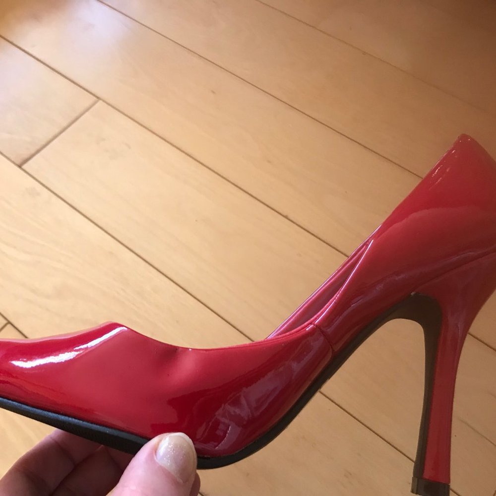 NEW red stilleto shoes, never worn, size 8-8.5
